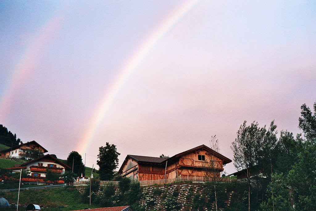 Arcobaleno su cottage