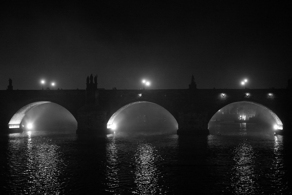 Charles Bridge, ponte romantico di Praga