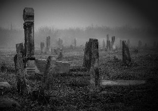 Cimitero molto triste e angosciante